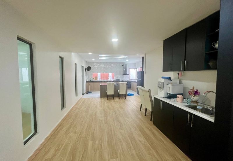 Renovated Corner Lot Double Storey Semi D Taman Mentari Semenyih 