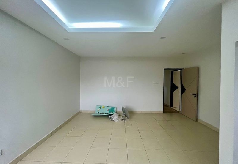 Renovated Corner Lot Double Storey Semi D Taman Mentari Semenyih 