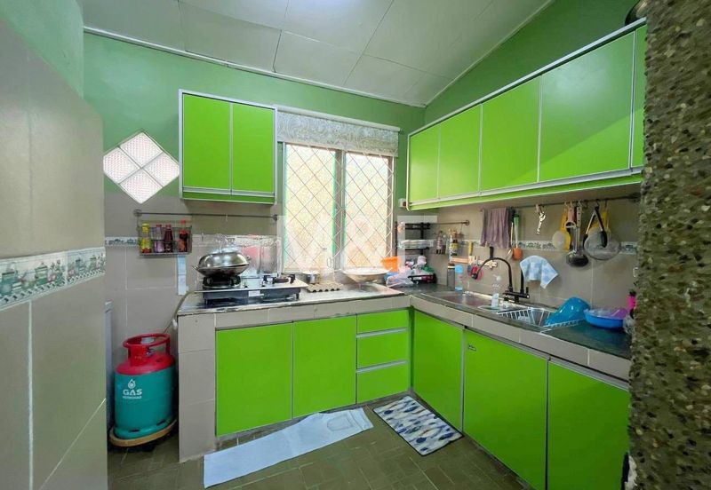 Renovated Double Storey Terrace Mayang Sari Taman TTDI Jaya Seksyen U2 