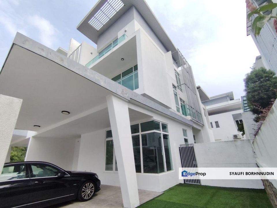 3 Storeys Semi D Clover Garden Residence , Selangor, Cyberjaya