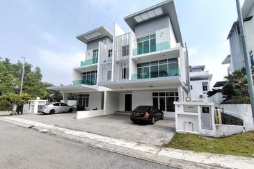 Clover Garden Residences