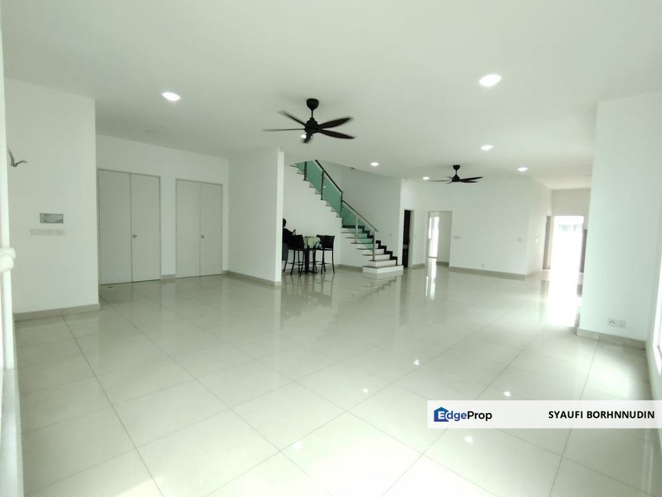 3 Storeys Semi D Clover Garden Residence , Selangor, Cyberjaya
