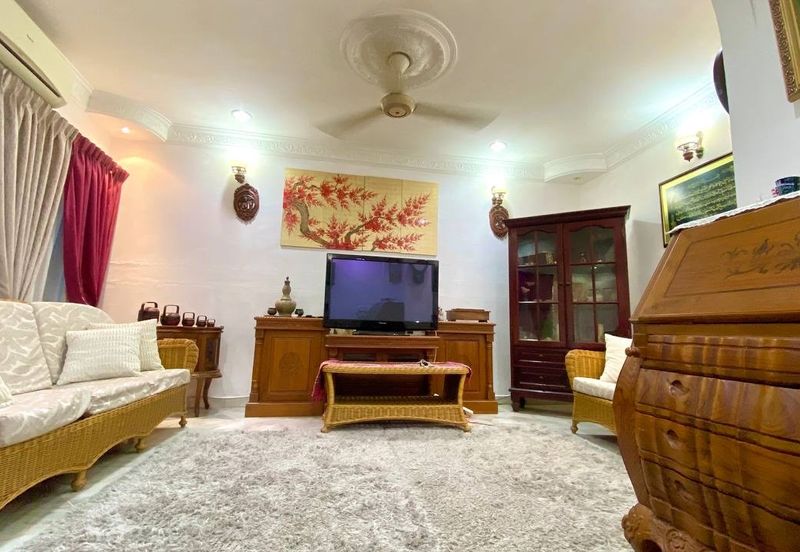 Fully Furnished Renovated Double Storey Terrae Taman Jasmin Kajang 