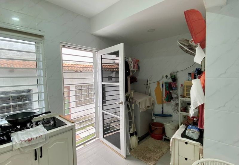 Fully Furnished Renovated Double Storey Terrae Taman Jasmin Kajang 