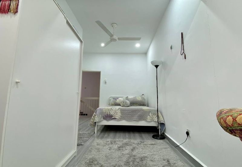 Fully Furnished Renovated Double Storey Terrae Taman Jasmin Kajang 