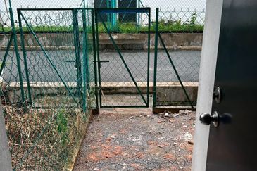 WOODBURY @ MAHKOTA HILLS