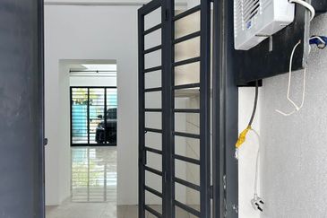 WOODBURY @ MAHKOTA HILLS