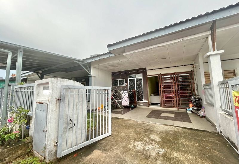 Semi Furnished Single Storey Terrace Bandar Putera 2 Klang 