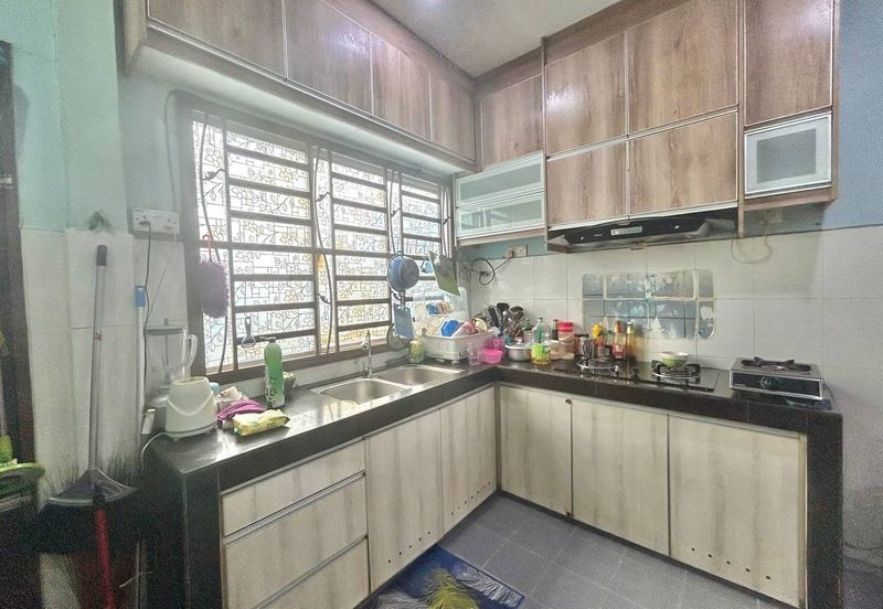 Semi Furnished Single Storey Terrace Bandar Putera 2 Klang 