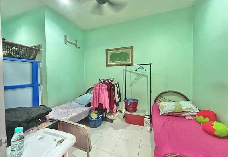 Semi Furnished Single Storey Terrace Bandar Putera 2 Klang 