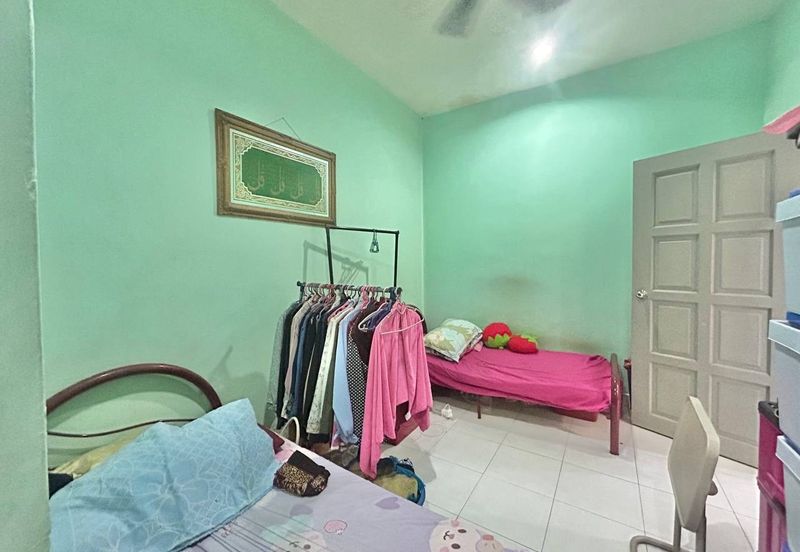 Semi Furnished Single Storey Terrace Bandar Putera 2 Klang 