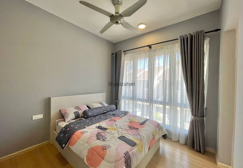 Crescent Park Townvilla