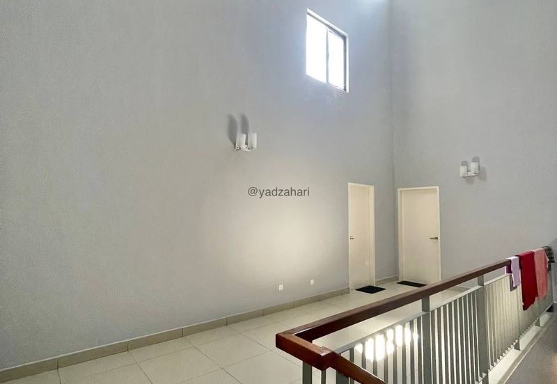 Crescent Park Townvilla