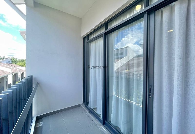 Crescent Park Townvilla