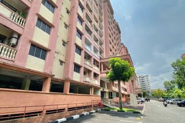 End Lot Below Mv Anggerik Villa 2 Kajang 