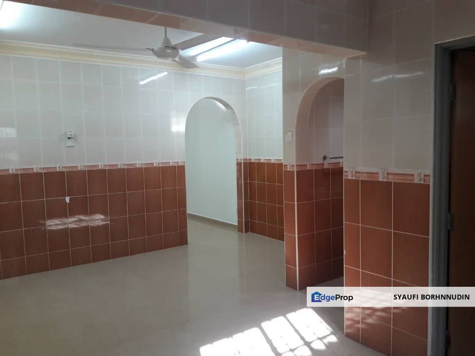 Double Storey Terrace Taman Selayang Mulia Batu Caves , Selangor, Selayang