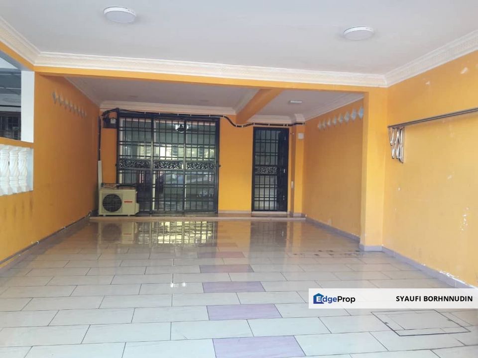 Double Storey Terrace Taman Selayang Mulia Batu Caves , Selangor, Selayang