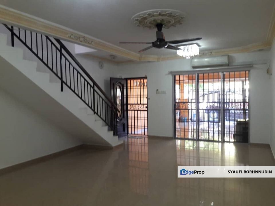 Double Storey Terrace Taman Selayang Mulia Batu Caves , Selangor, Selayang