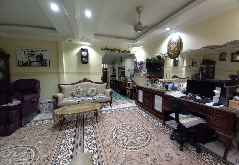 Renovated End Lot Double Storey Terrace Taman Bidara Selayang