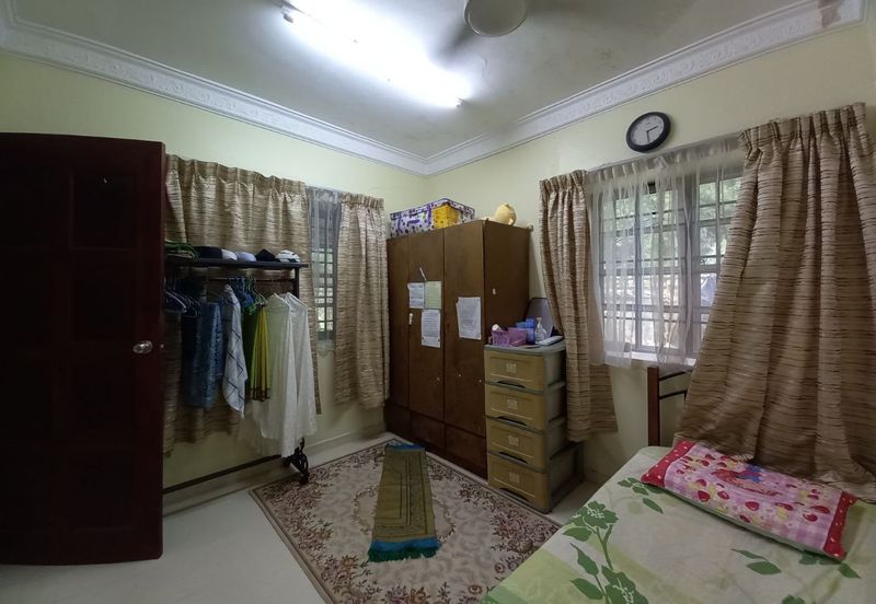 Renovated End Lot Double Storey Terrace Taman Bidara Selayang