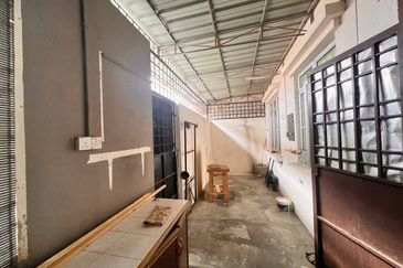 Double Storey Terrace D’Sentral Bandar Seri Putra 