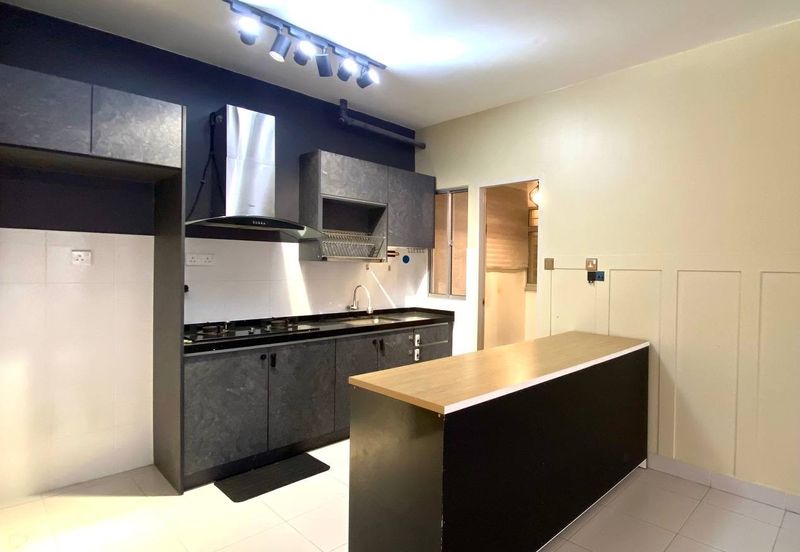 Partial Furnished D’Cerrum Apartment Setia Ecohill