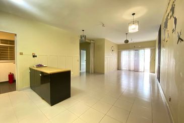 Partial Furnished D’Cerrum Apartment Setia Ecohill