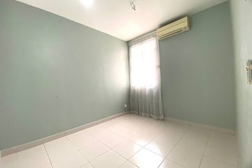 Partial Furnished D’Cerrum Apartment Setia Ecohill