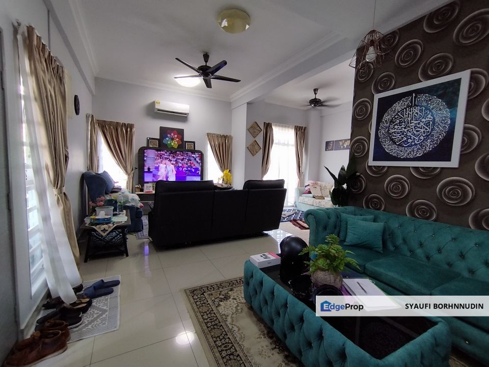 Renovated Double Storey Semi D Taman Cenderawasih Banting , Selangor, Banting