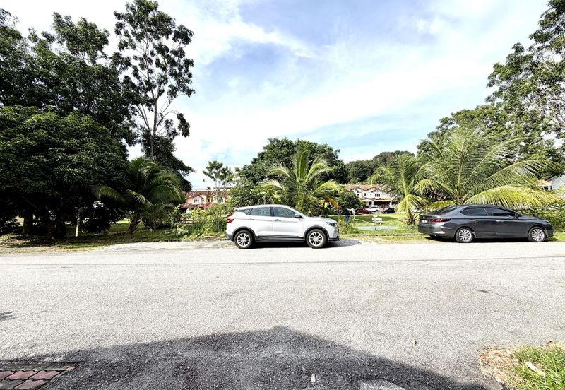 MURAH FACING OPEN Double Storey Terrace Taman Universiti Bangi 