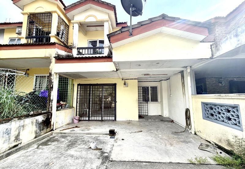 MURAH FACING OPEN Double Storey Terrace Taman Universiti Bangi 