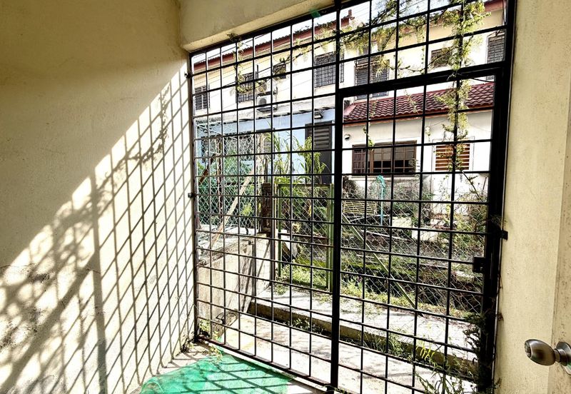 MURAH FACING OPEN Double Storey Terrace Taman Universiti Bangi 