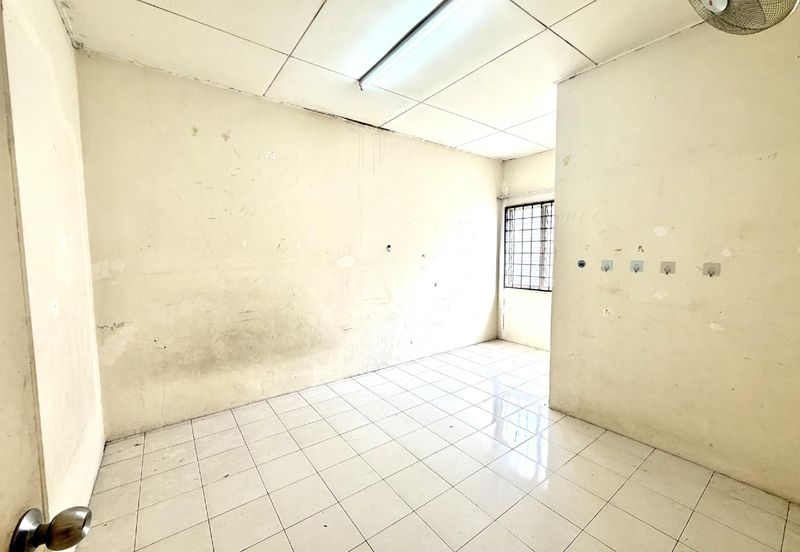 MURAH FACING OPEN Double Storey Terrace Taman Universiti Bangi 