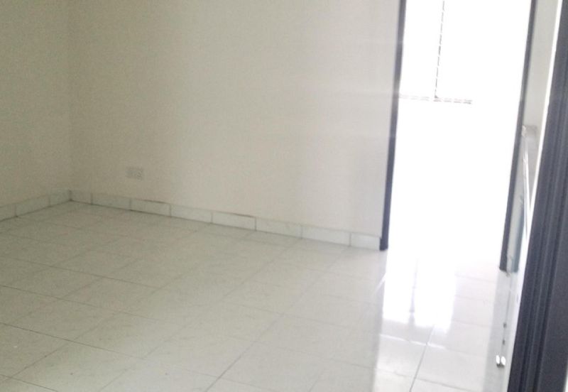 [MURAH] Double Storey Terrace Taman Parklands Beranang 
