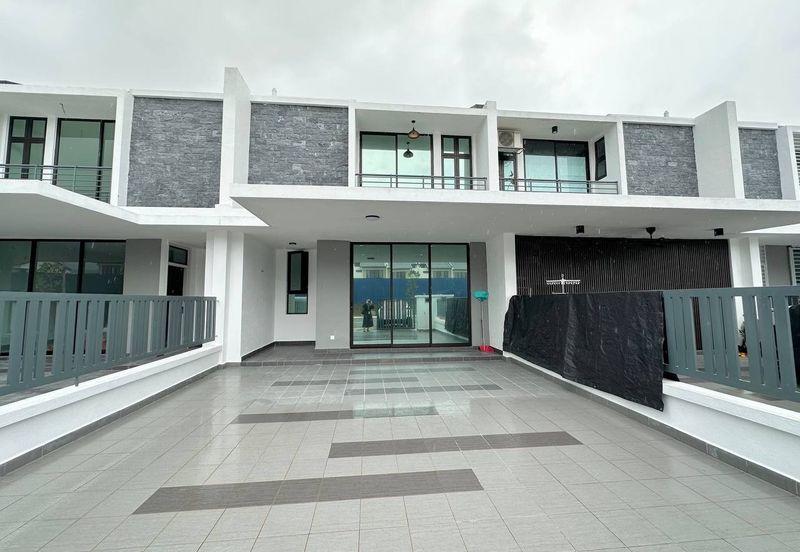 Brand New Double Storey Terrace For Rent 