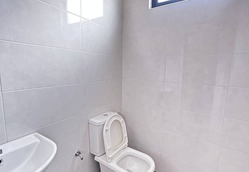 Brand New Double Storey Terrace For Rent 