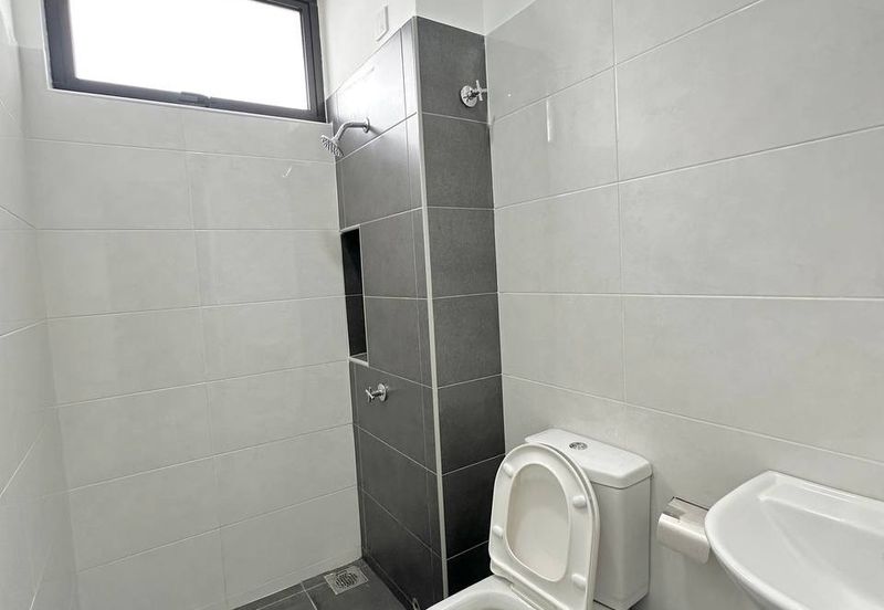 Brand New Double Storey Terrace For Rent 