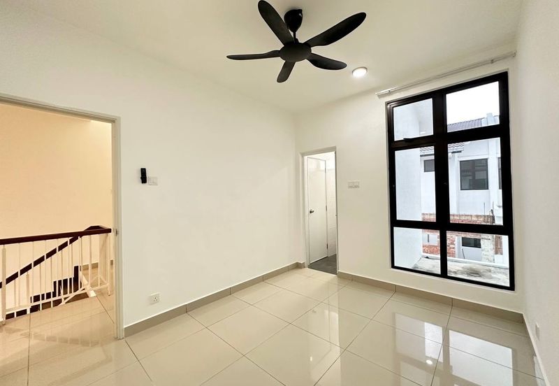 Brand New Double Storey Terrace For Rent 