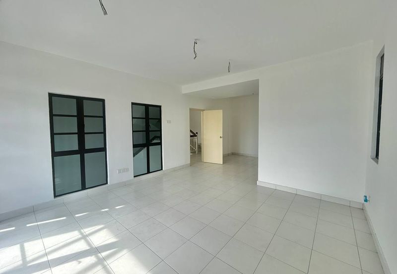 [BRAND NEW] 2.5 Storey Semi D Seksyen 3 Bandar Baru Bangi 