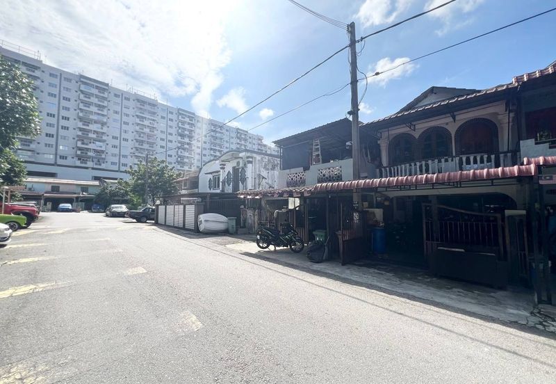 [MATURED AREA] Double Storey Terrace Taman Lindungan Jaya 