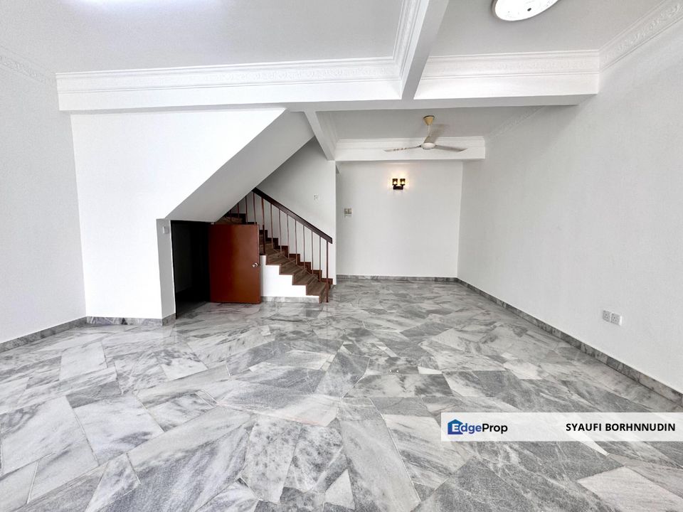 [WALKING DISTANCE MRT] Double Storey Terrace Taman Jelita Kajang , Selangor, Kajang