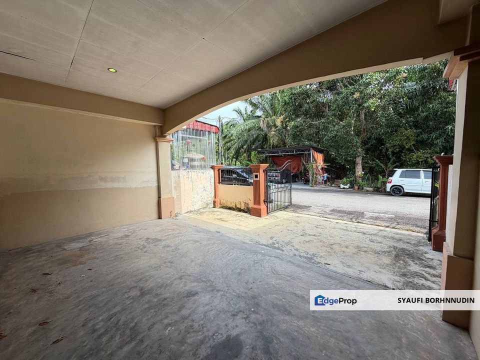 Single Storey Terrace Taman Ramabi Muar , Johor, Muar