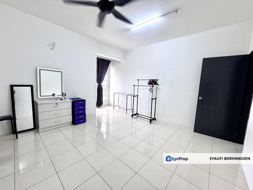 [BELOW MV] End Unit Puncak Hijauan Apartment Sg Tangkas Kajang , Selangor, Bangi