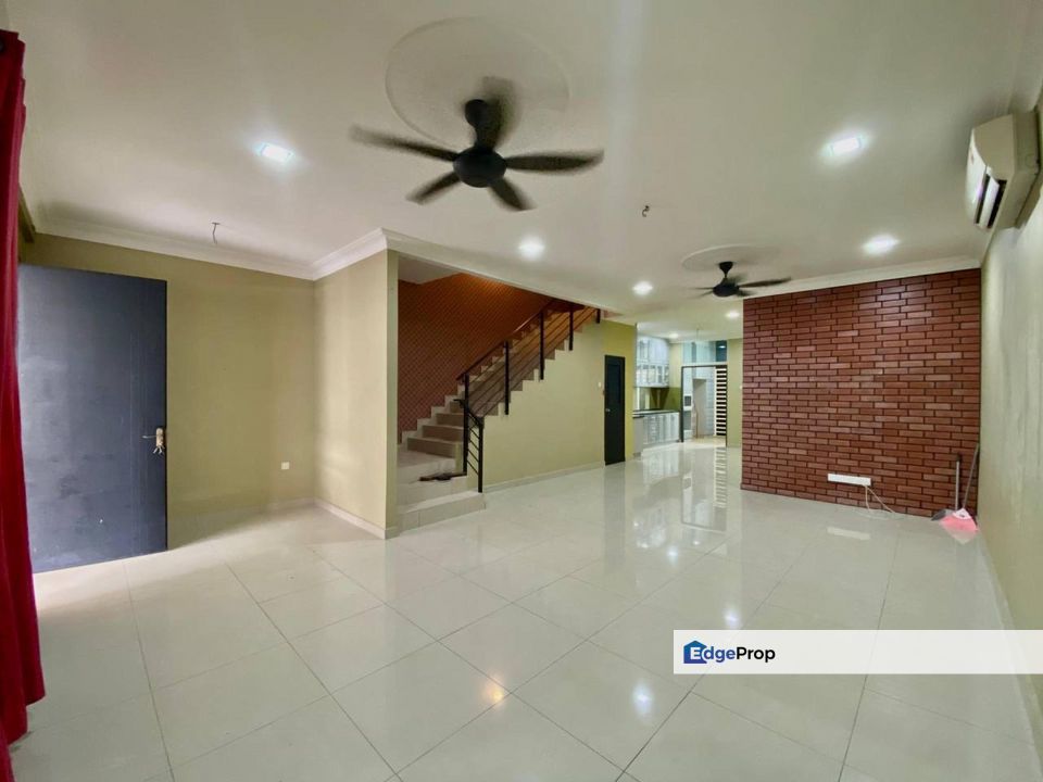 [RENOVATED] Double Storey Terrace Bangi Avenue Seksyen 1 Bangi , Selangor, Bangi