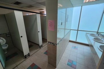 4 Storey Office Building With Sub Basement Precinct 16 @ Putrajaya