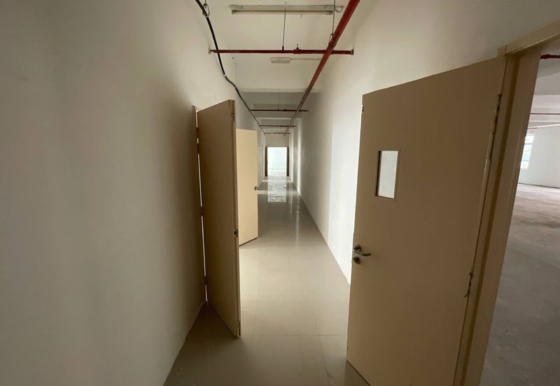 Taipan Business Centre, USJ 10