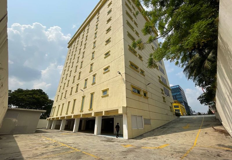 Taipan Business Centre, USJ 10