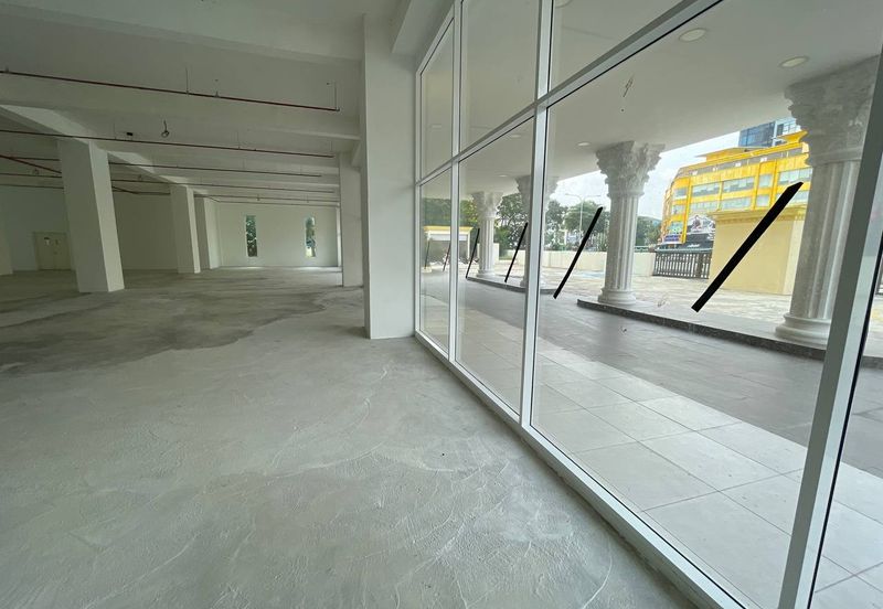 Taipan Business Centre, USJ 10