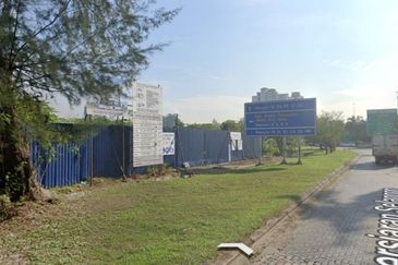 Dataran Otomobil, Seksyen 15