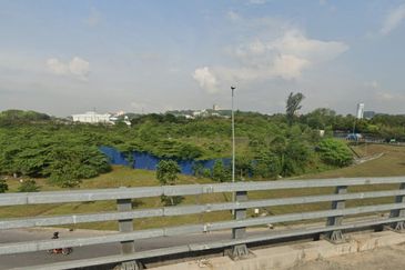 Dataran Otomobil, Seksyen 15